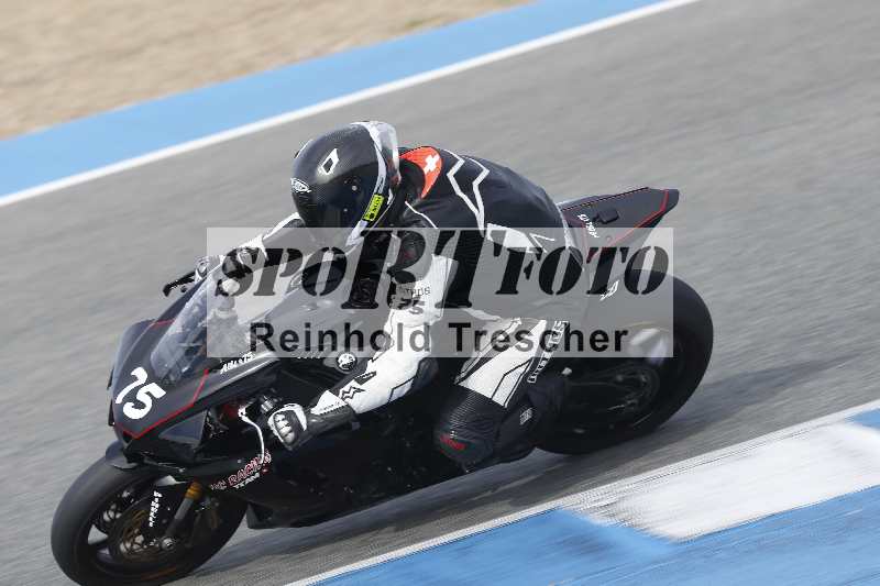 /Archiv-2024/01 26.-28.01.2024 Moto Center Thun Jerez/Gruppe schwarz-black/75